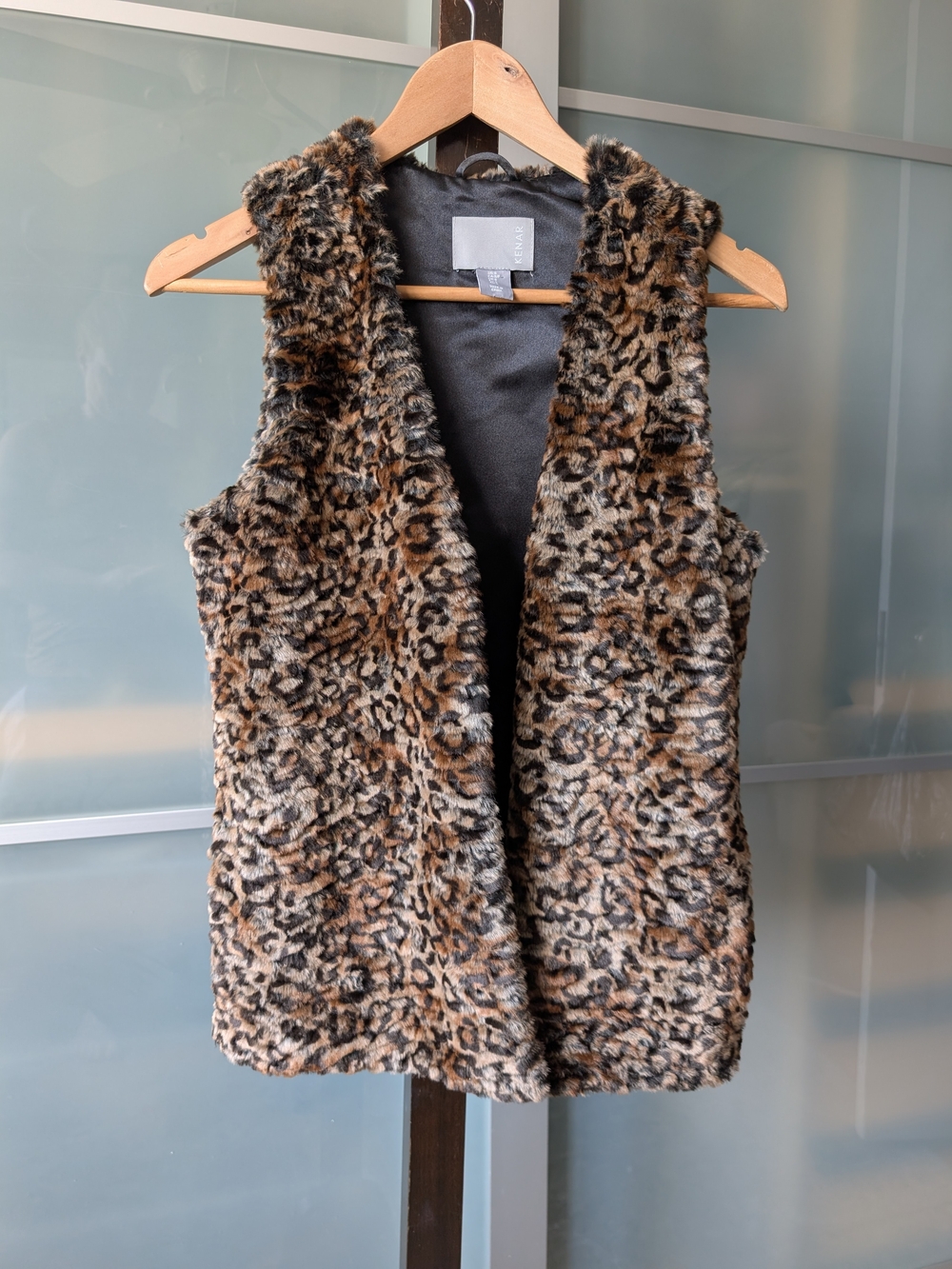 Cozy Kenar Faux Fur Leopard Print Vest - Small